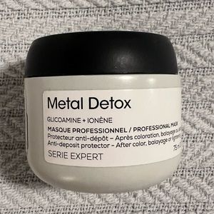 Loreal Professionnel Metal Detox Hair Mask